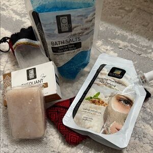 Dead sea Blue Mineral Bath Salts and Exfoliant Soap Set facial mud mask